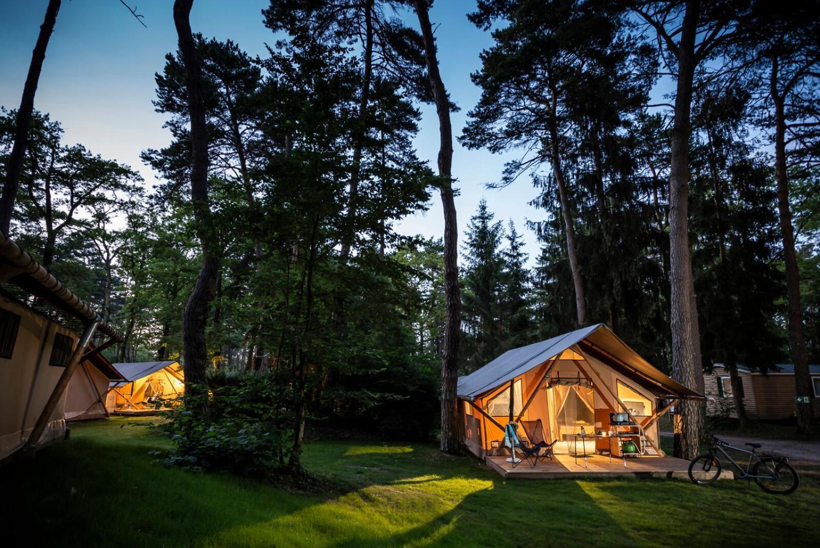 Camping La Pinede 호텔 엑세네벡스 외부 사진